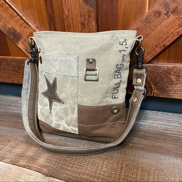 Myra leather star small crossbody purse NWT - Picture 3 of 7